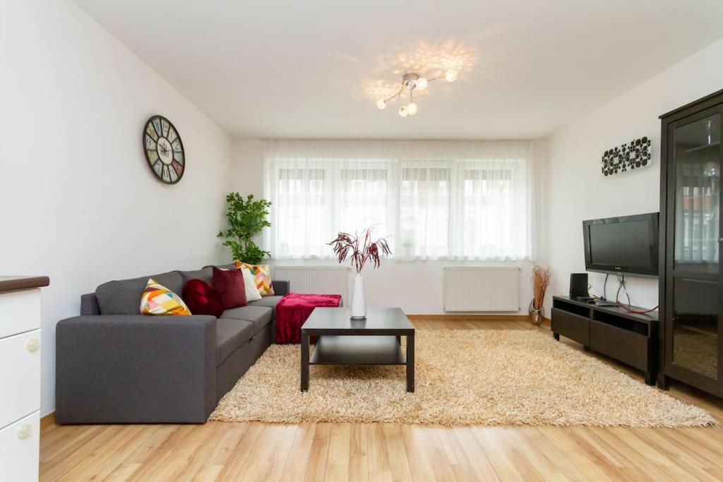 Family Lux Lounge In Voeroesmarty Street By Nw Διαμέρισμα Βουδαπέστη Εξωτερικό φωτογραφία